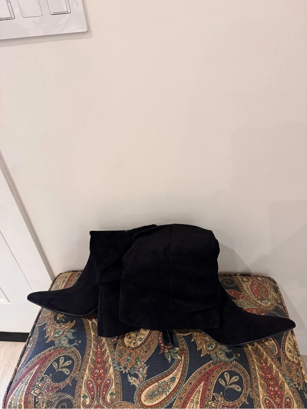 Black Size 10 suede look calf zip up boot wrap th kitten heels